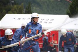 大豊町夏季演習板送り大会